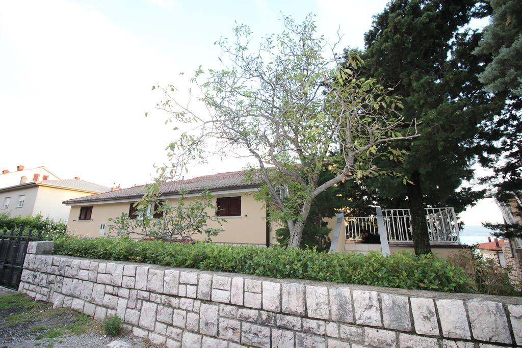 Apartment Studio Olga Novi Vinodolski Exterior foto